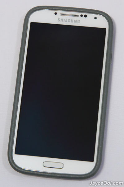 iFrogz-Samsung-Galaxy-S4-Cocoon-Case_01